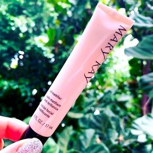 Oil Mattifier (Absorb oil from face)